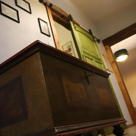 Chata Karkonoskiego Skrzata 别墅 *